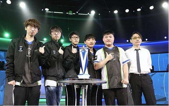 正如昨晚那 正如昨晚那